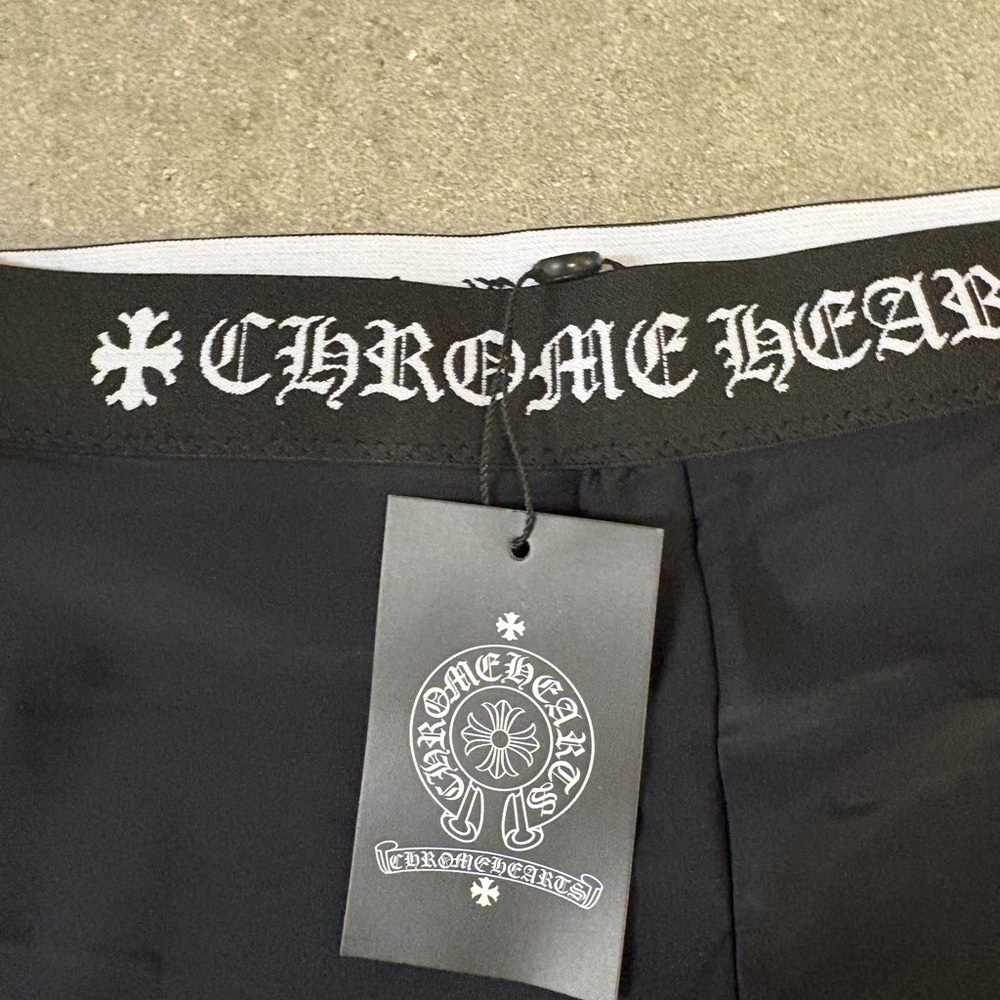 Chrome Hearts Black and White Logo Athletic Crop Top & Shorts Set Women’s Size M - Picture 6 of 6